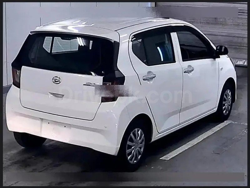 Daihatsu Mira 2023