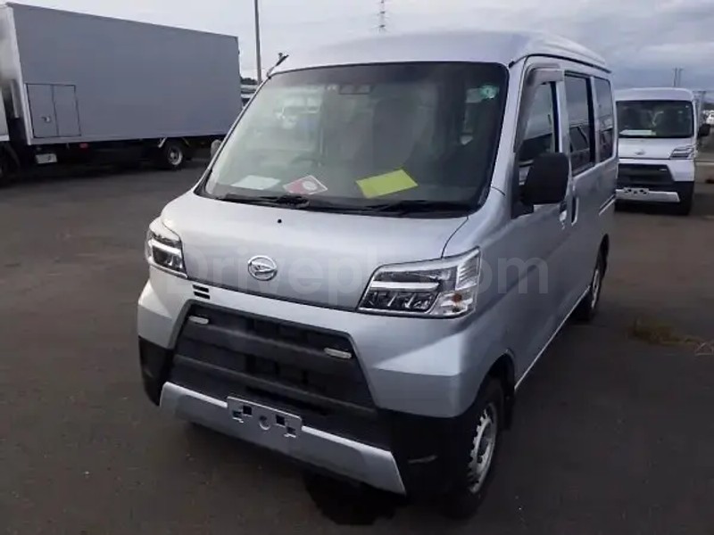 Daihatsu Hijet 2021
