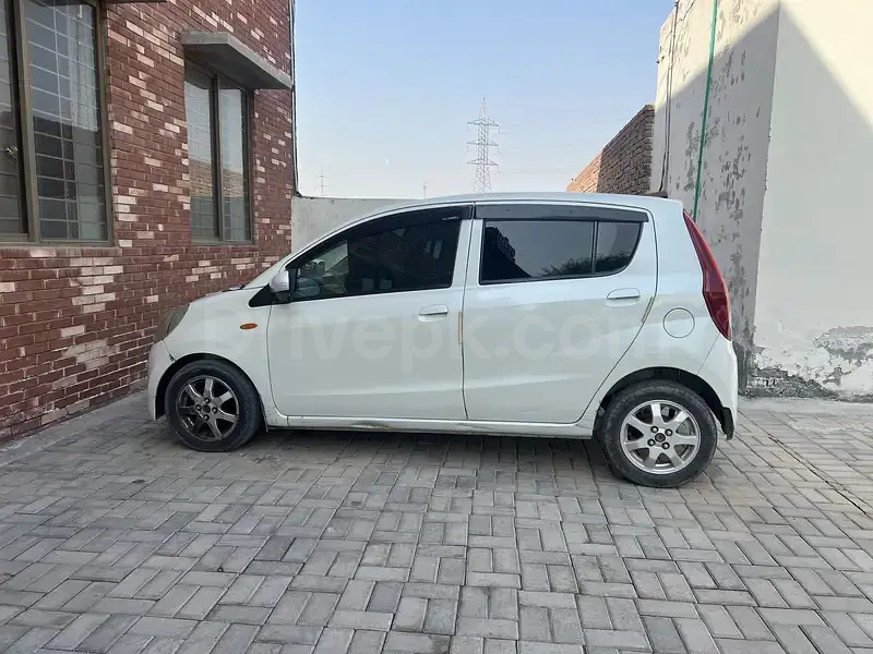 Daihatsu Mira 2014