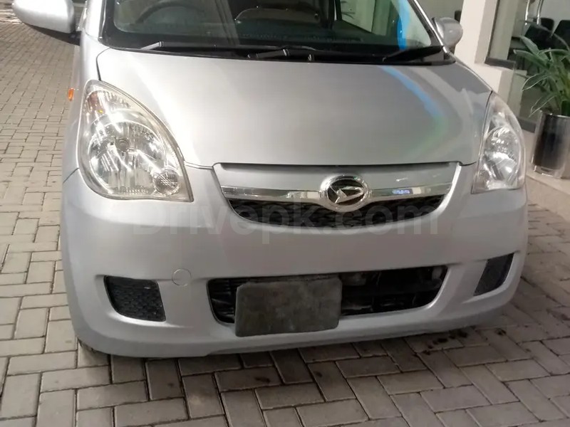 Daihatsu Mira 2012