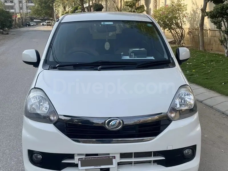 Daihatsu Mira 2015