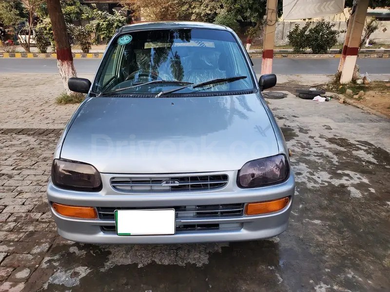 Daihatsu Cuore 2011