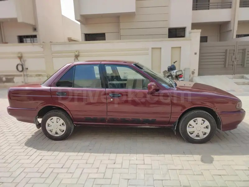 Nissan Sunny 1992