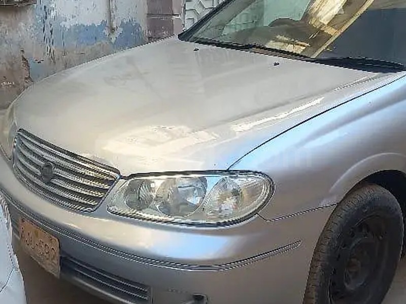 Nissan Sunny 2005