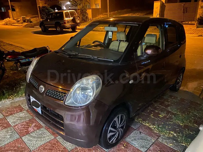 Nissan Moco 2010