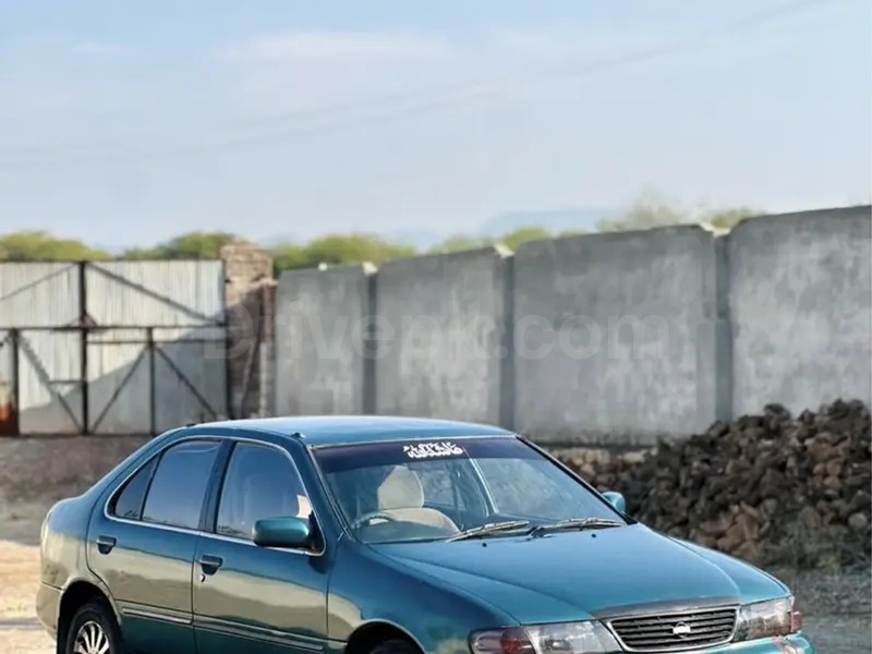 Nissan Sunny 1998