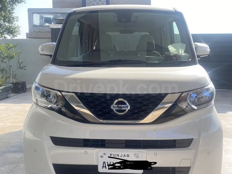 Nissan Roox 2022