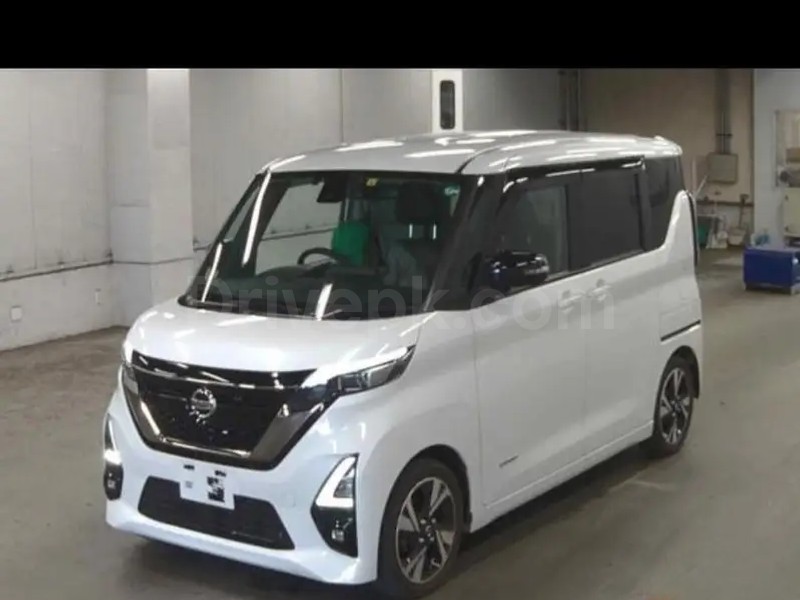 Nissan Roox 2021