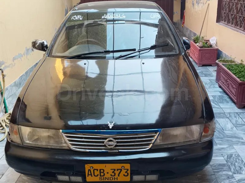 Nissan Sunny 1999