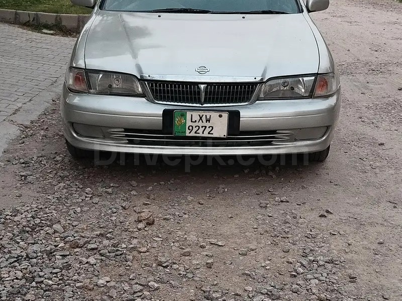 Nissan Sunny 2002