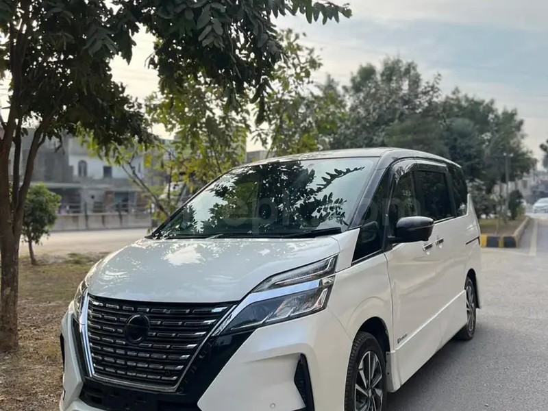 Nissan Serena 2020