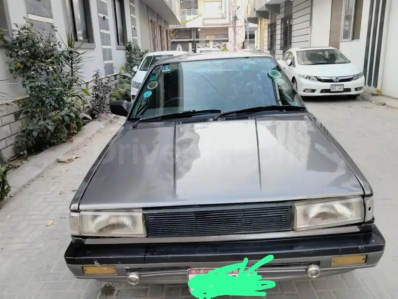 Nissan Sunny 1988