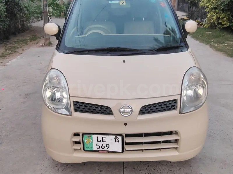 Nissan Moco 2010