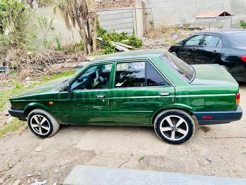 Nissan Sunny 1986
