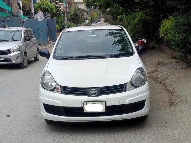 Nissan AD Van 2007