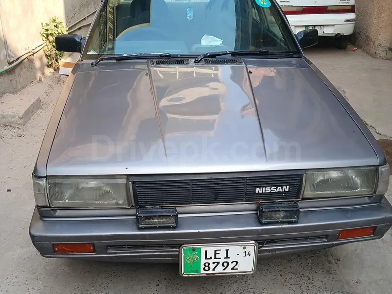 Nissan Sunny 1987
