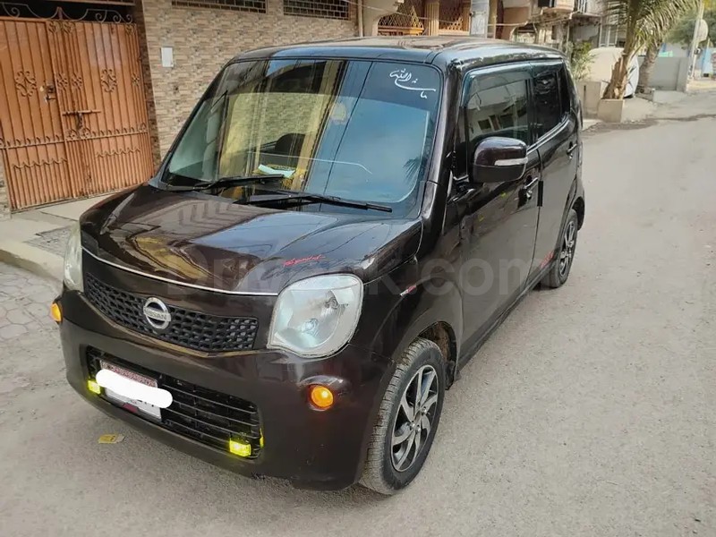 Nissan Moco 2012