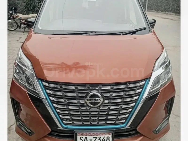 Nissan Serena 2021