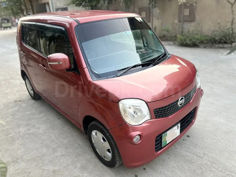 Nissan Moco 2011