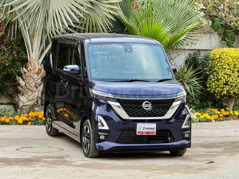 Nissan Roox 2022