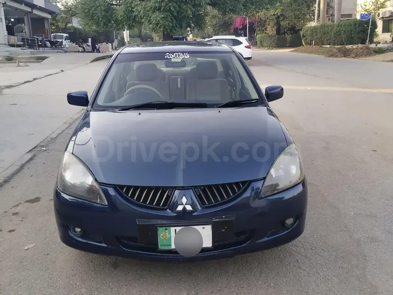 Mitsubishi Pajero 2004