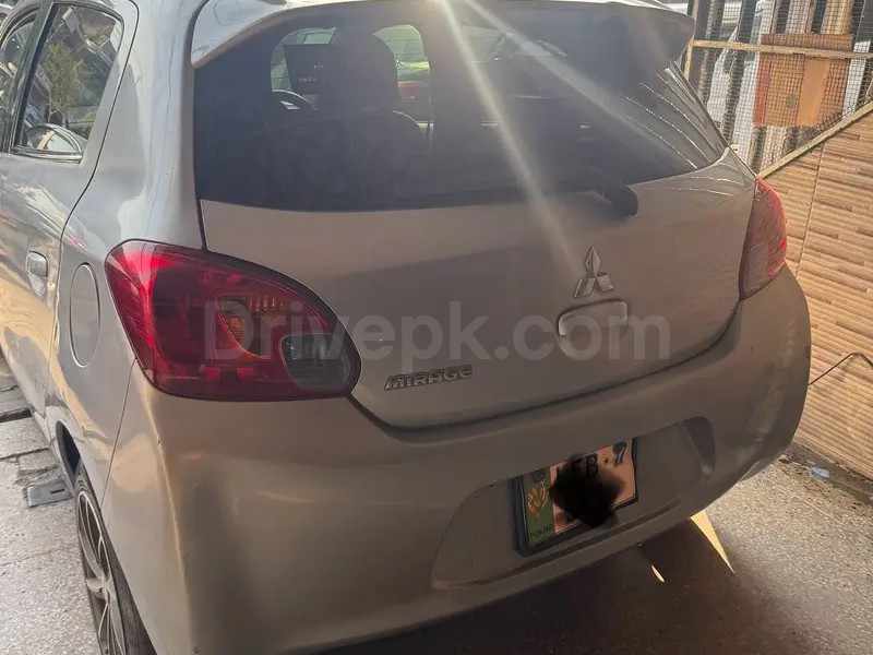 Mitsubishi Mirage 2014