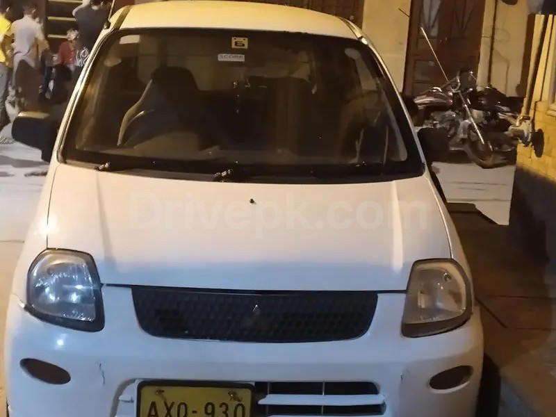 Mitsubishi Minica 2007