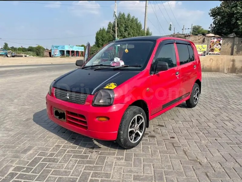 Mitsubishi Minica 2007