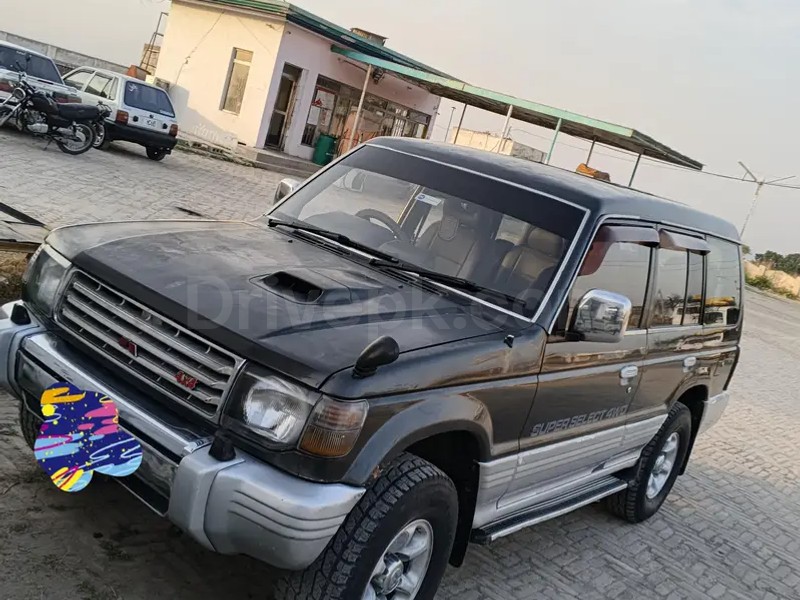 Mitsubishi Pajero 1992