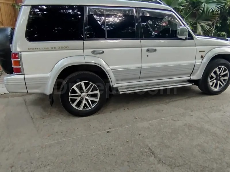 Mitsubishi Pajero 1995