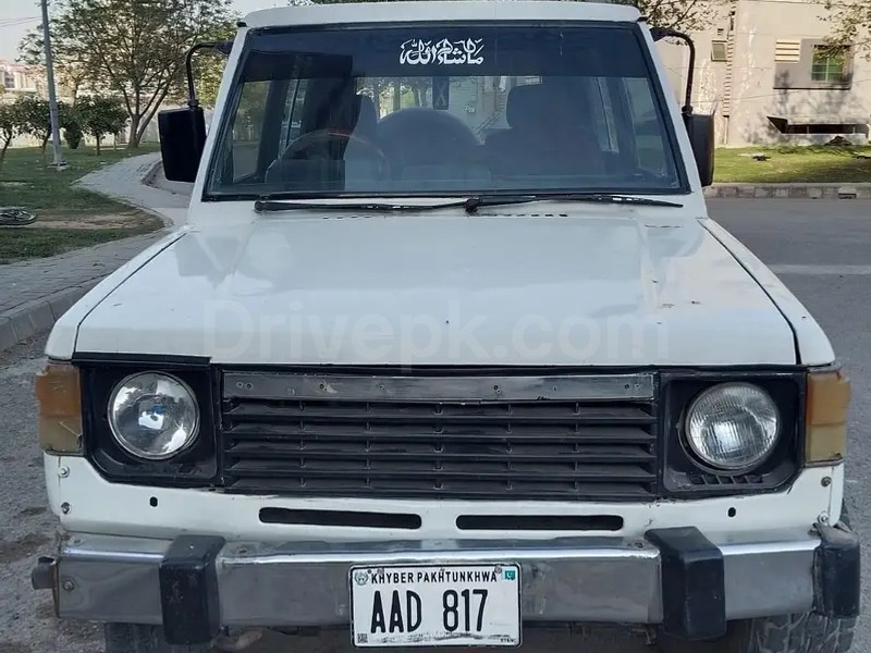 Mitsubishi Pajero 1986
