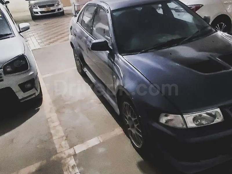 Mitsubishi Lancer 2000