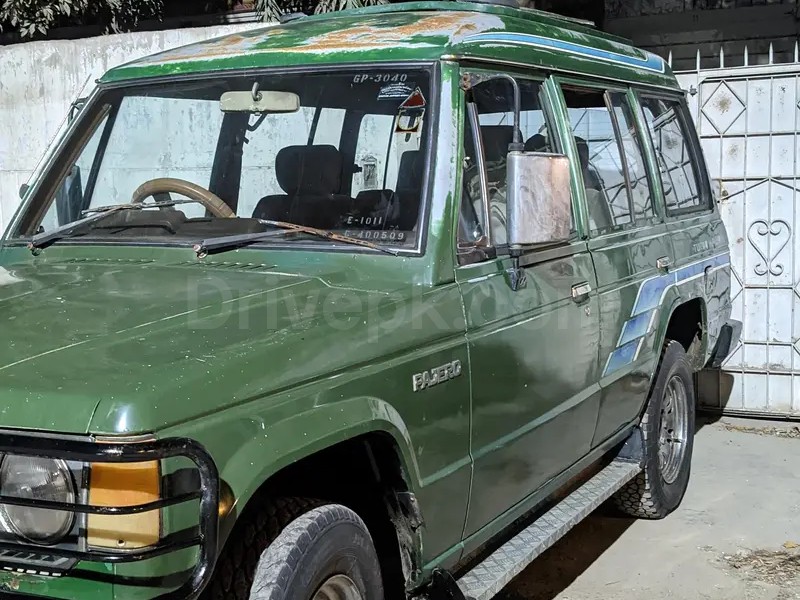 Mitsubishi Pajero 1988