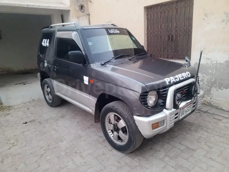 Mitsubishi Pajero Mini 2006