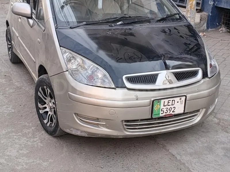 Mitsubishi Colt 2010