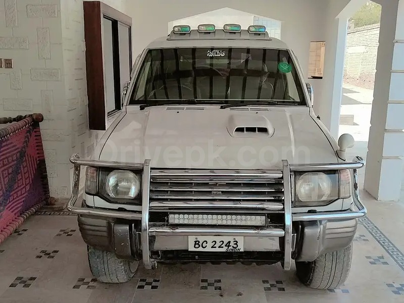 Mitsubishi Pajero 1993