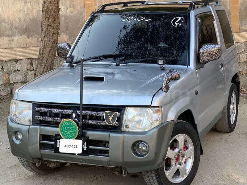 Mitsubishi Pajero Mini 2012