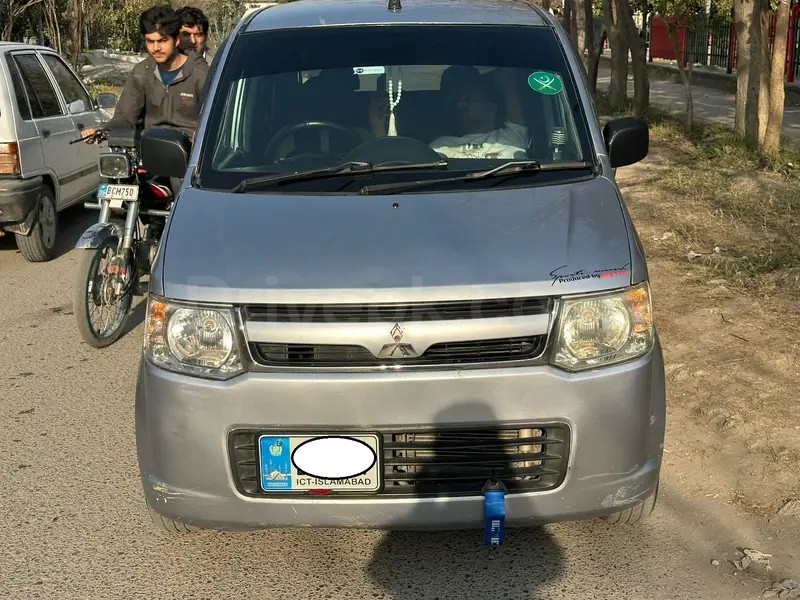 Mitsubishi Ek Wagon 2011