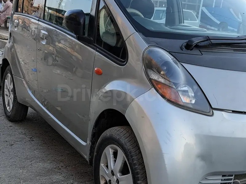 Mitsubishi I 2007
