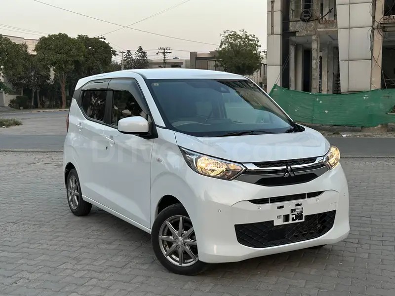 Mitsubishi Ek Wagon 2023