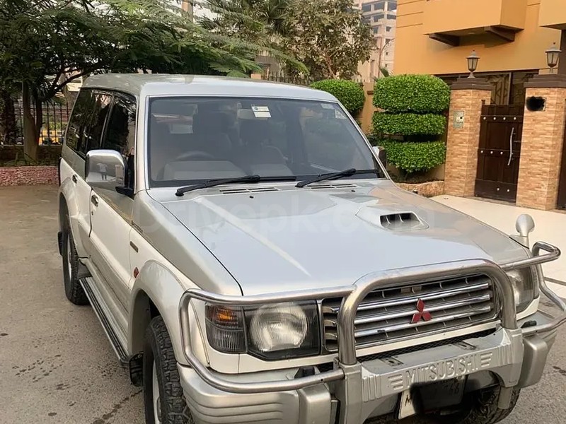 Mitsubishi Pajero 1996