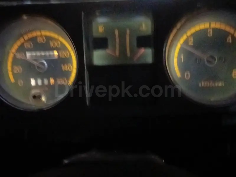 Mitsubishi Pajero 1987