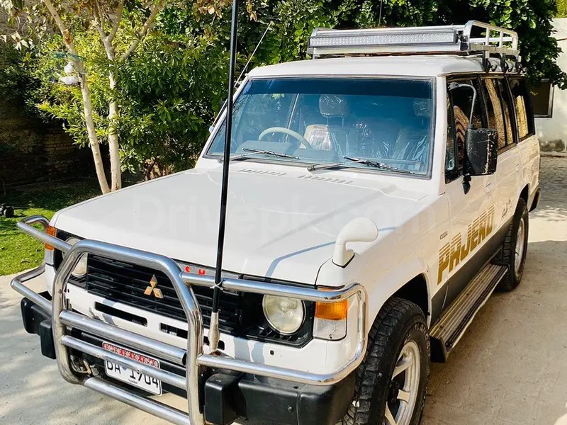 Mitsubishi Pajero 1986