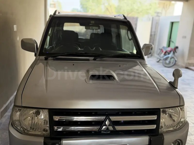 Mitsubishi Pajero Mini 2012