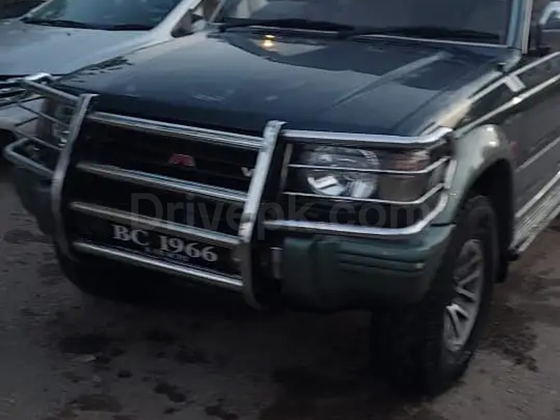 Mitsubishi Pajero 1995