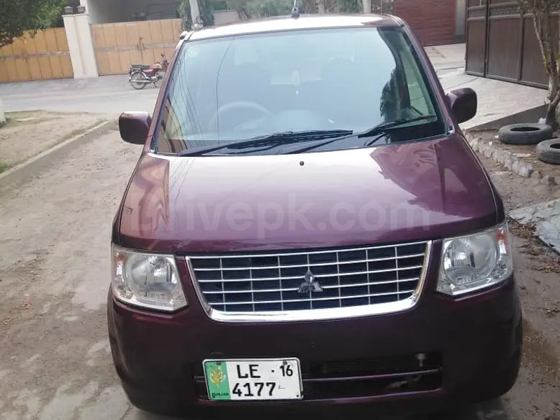 Mitsubishi Ek Wagon 2013