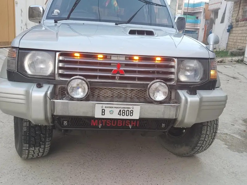Mitsubishi Pajero 1993