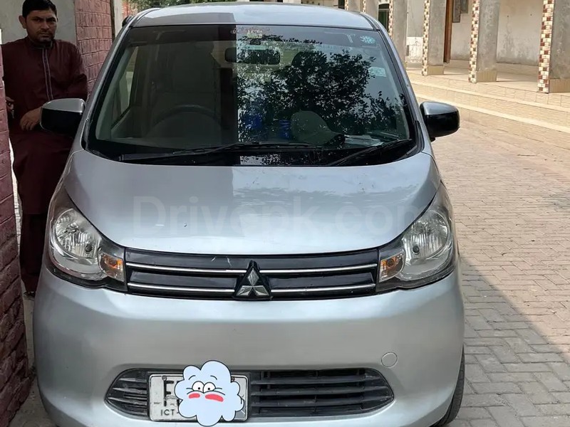 Mitsubishi Ek Wagon 2013