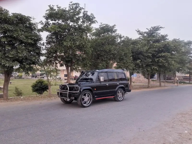 Mitsubishi Pajero 1988