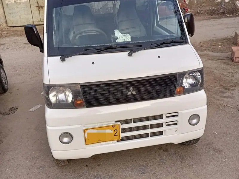 Mitsubishi Minicab Bravo 2008